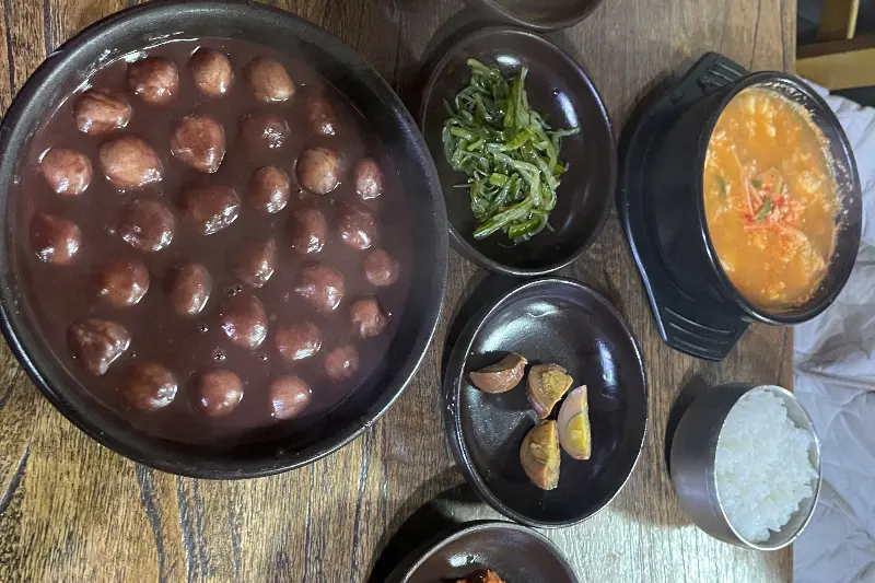 푸짐한 새알팥죽 한 상 차림