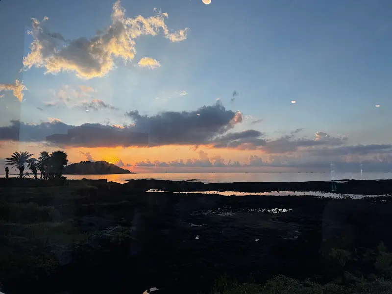 저녁 노을이 지는 아름다운 제주 바다 풍경
