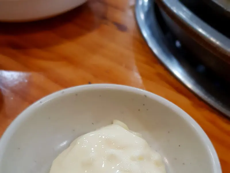 매운 맛을 달래주는 마요네즈 소스