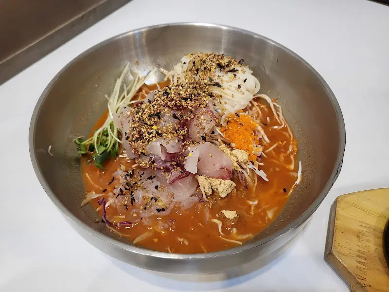 새콤달콤한 물회