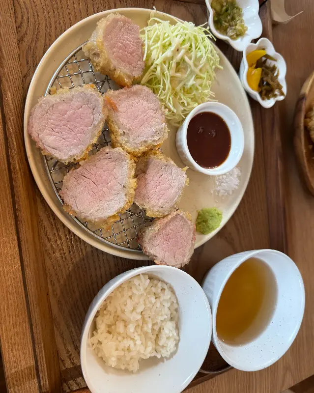 깔끔한 테이블 세팅