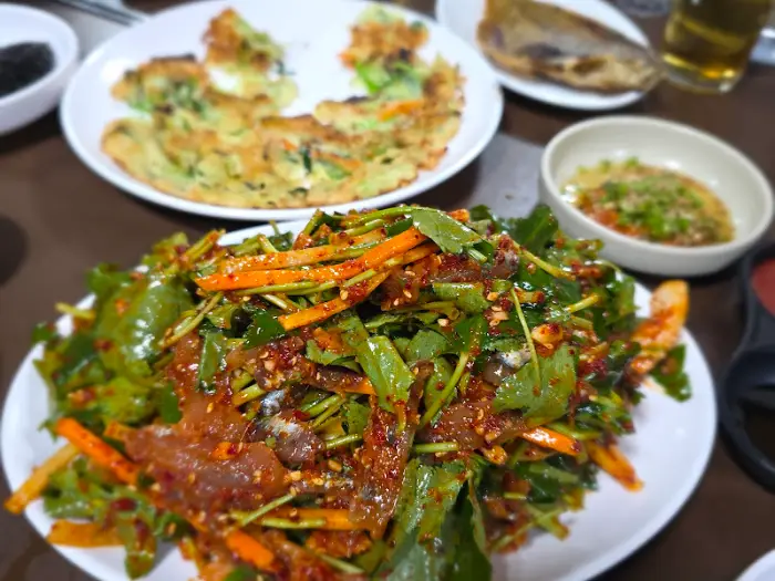 멸치회무침