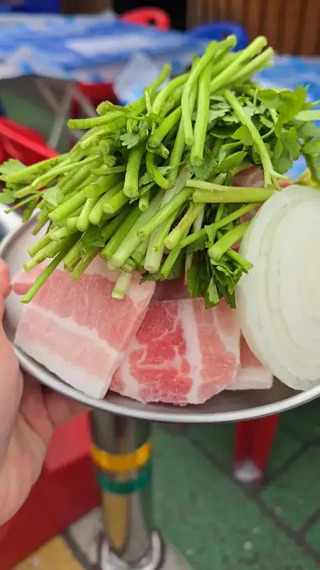 미나리와 삼겹살의 아름다운 조화