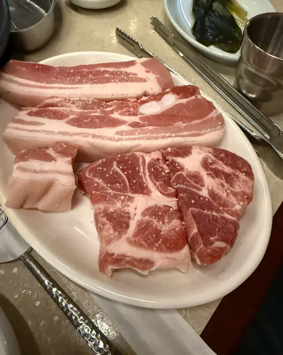 정갈하게 차려진 밑반찬