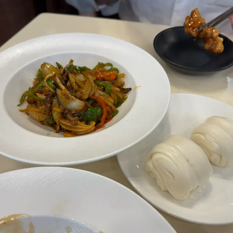 고추잡채와 꽃빵