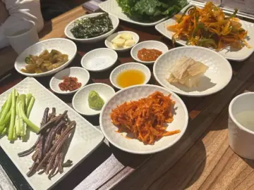 혼밥러의 성지! 홍대 봉산정육에서 맛보는 인생 고기 “홍대지역” 맛집 탐방기