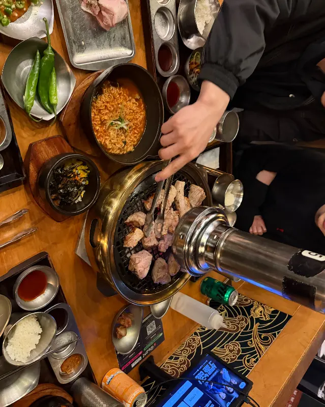 화랑고기 고기와 라면