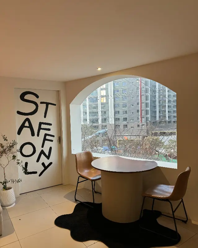 카페 내부 인테리어