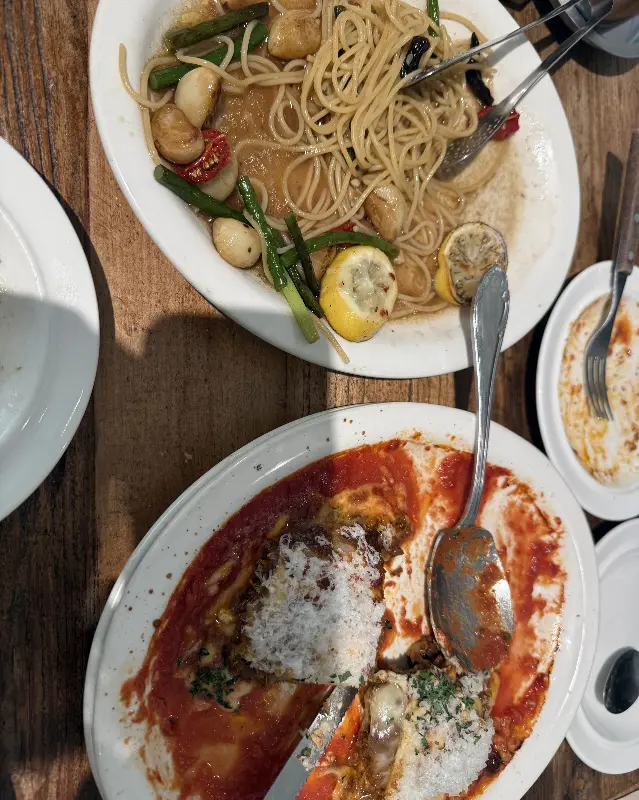 엔초비 파스타와 라자냐