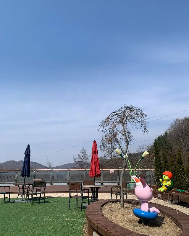 야외 테라스 전경