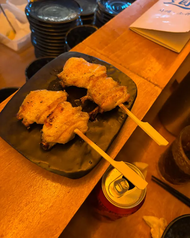 잘 구워진 닭꼬치