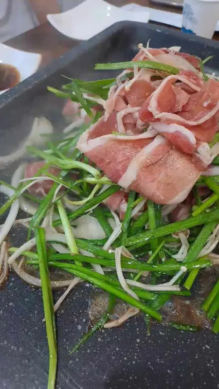 불판 위의 오리 불고기