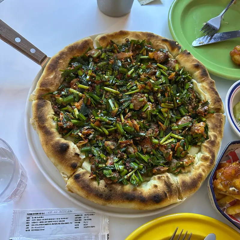 고소한 치즈와 꼬막의 만남