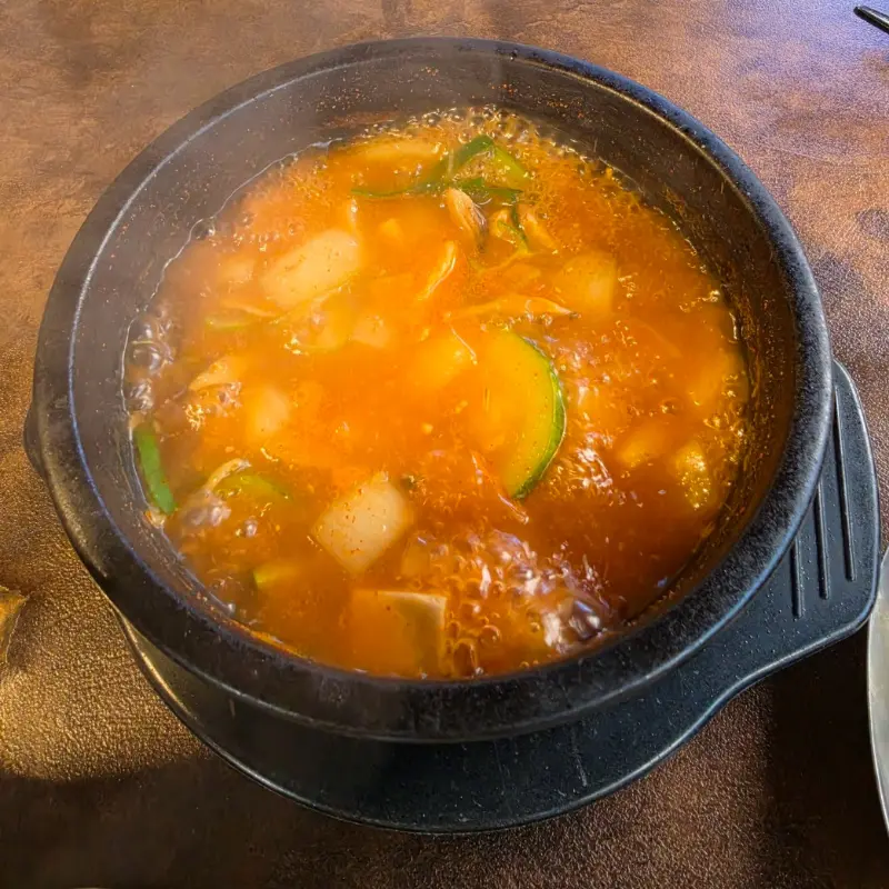 보글보글 끓는 된장찌개