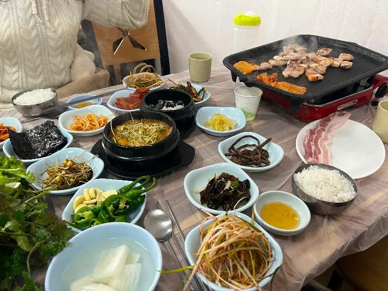 고향쌈밥 맛있는 반찬들