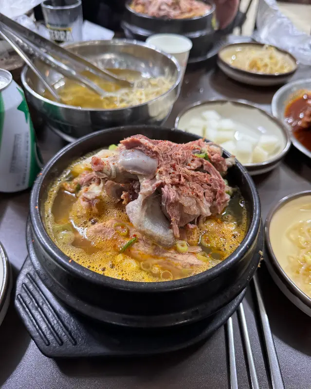 뼈해장국에 듬뿍 들어간 우거지