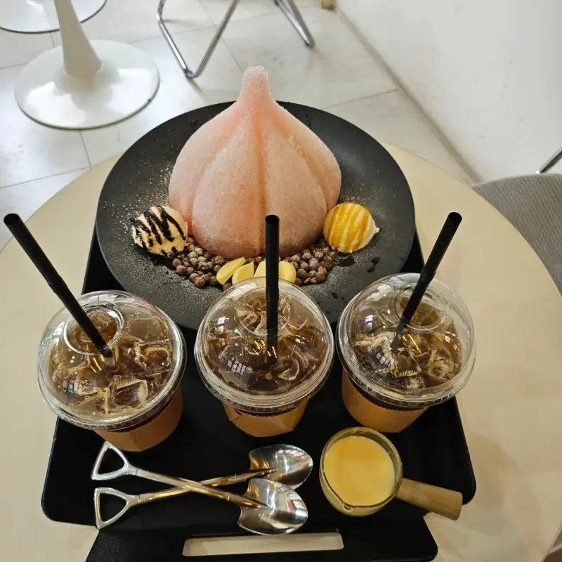 음료와 빙수의 조합