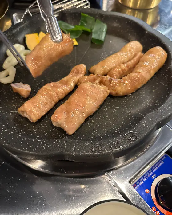 직접 구워지고 있는 연막창