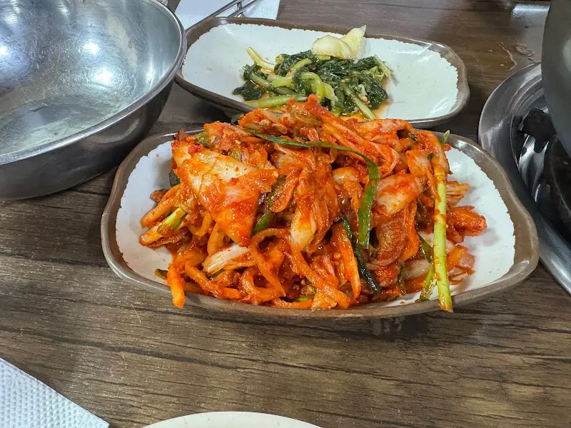 홍두깨식당 김치