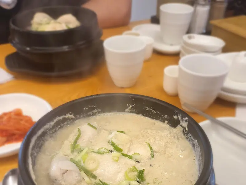 들깨 삼계탕 비주얼