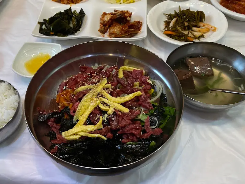 육회비빔밥 한상차림