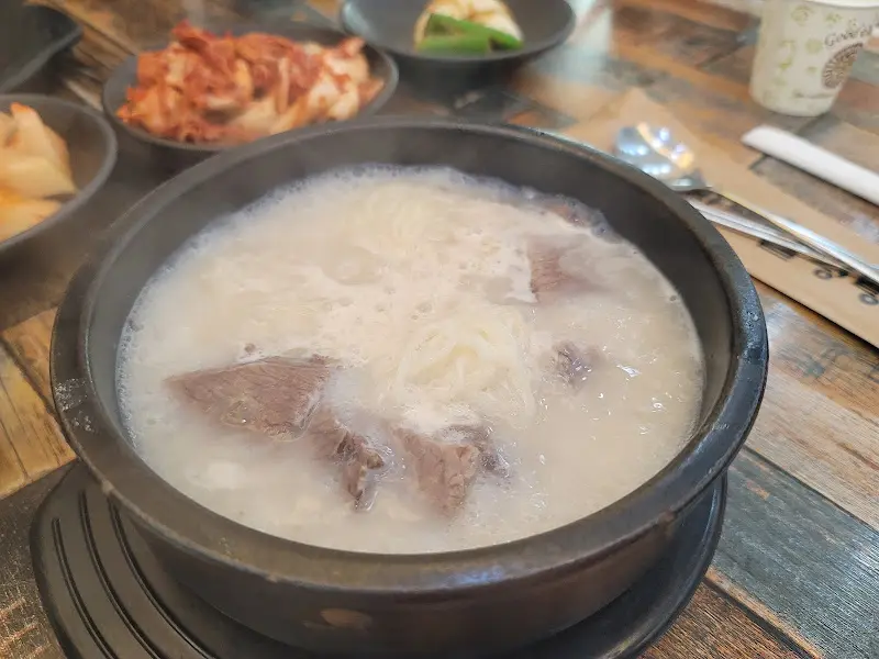 설렁탕 한상차림