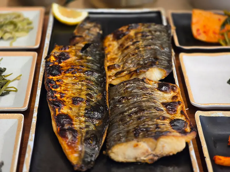 정갈하게 차려진 한 상