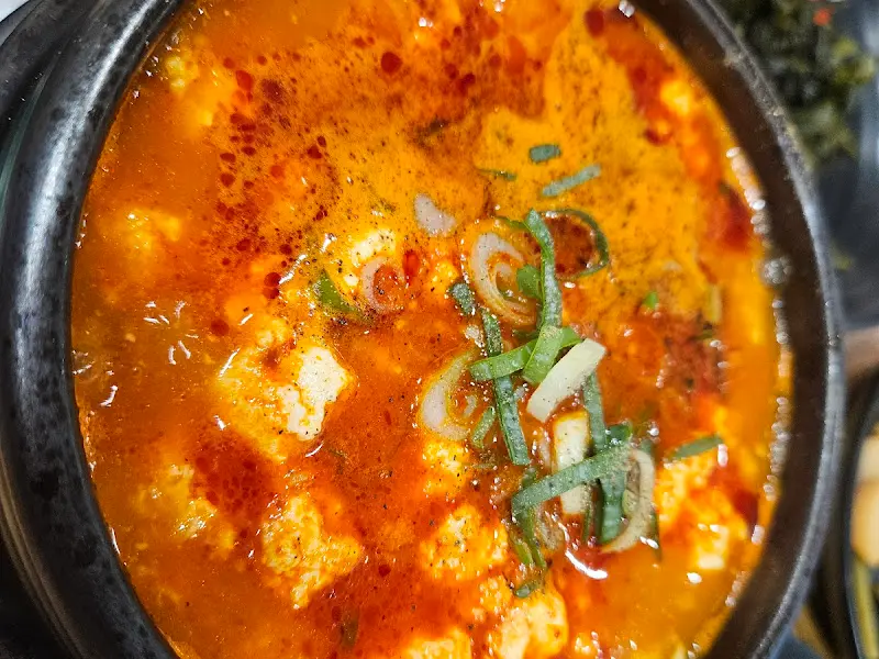 얼큰한 순두부찌개
