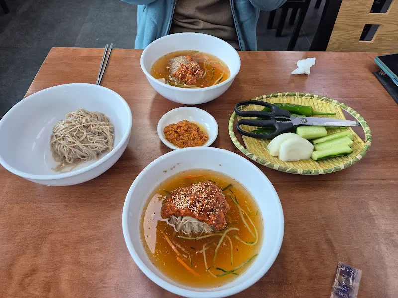 푸짐한 막국수 한 상차림