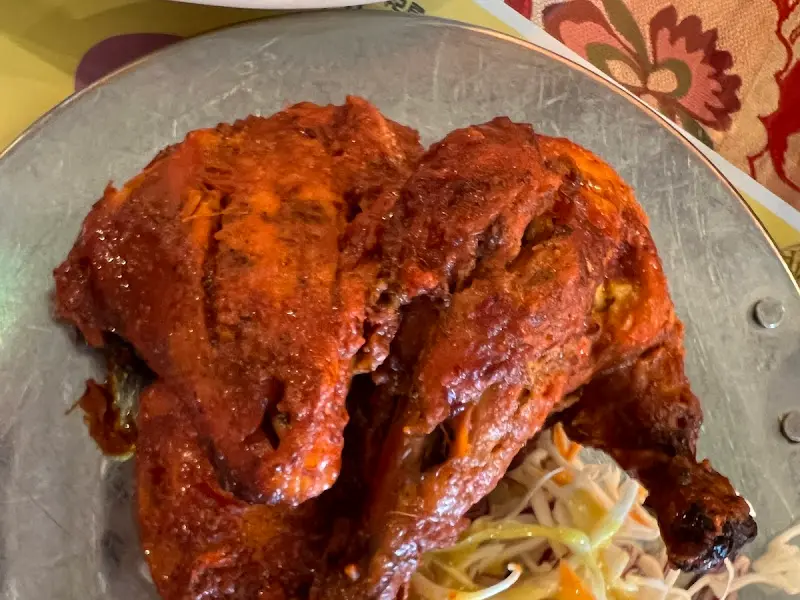 겉은 바삭, 속은 촉촉한 탄두리 치킨