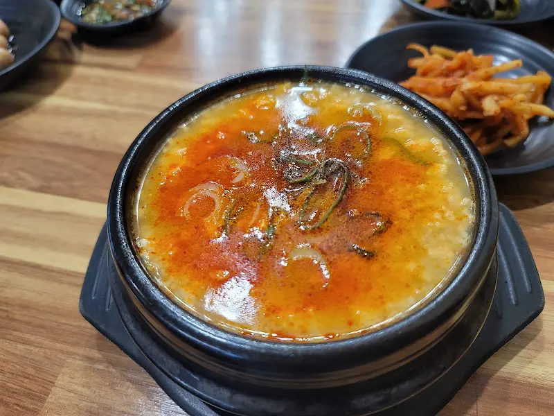 순두부찌개의 클로즈업 샷