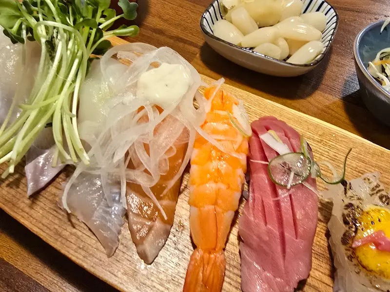 싱싱한 스시 모듬