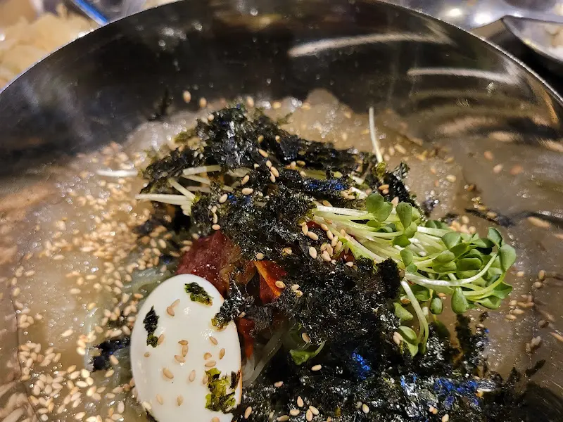 시원한 얼음김치말이국수