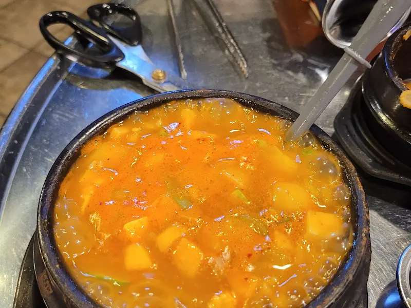 보글보글 끓는 된장찌개