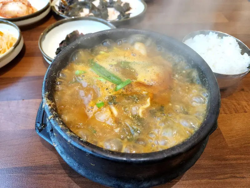 뚝배기에 담긴 추어탕