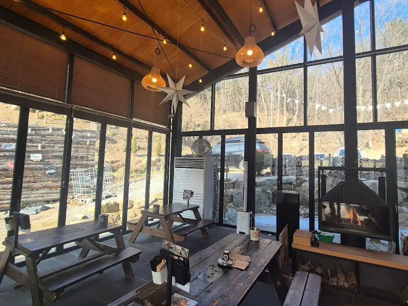 카우보이그릴 내부