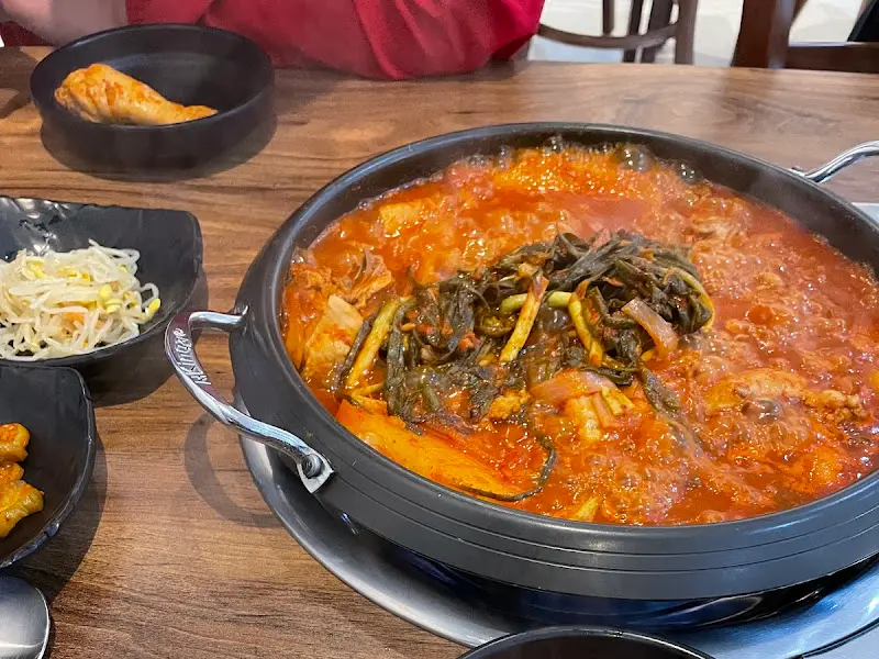 닭도리탕 전체 상차림