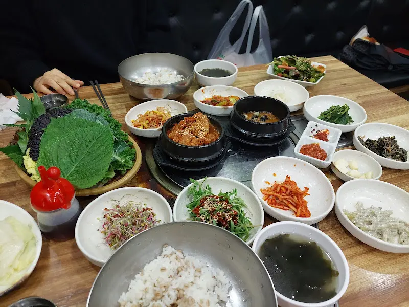 푸짐한 한 상 차림