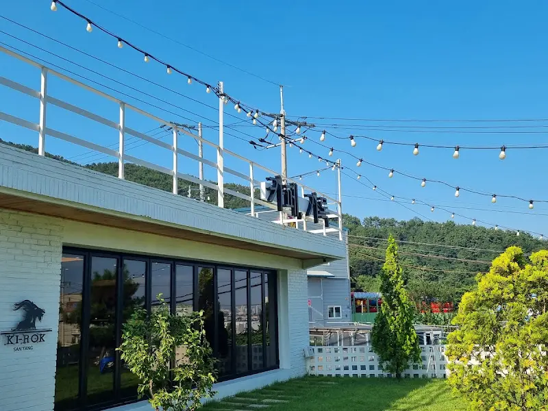 카페, 기록 외부 전경