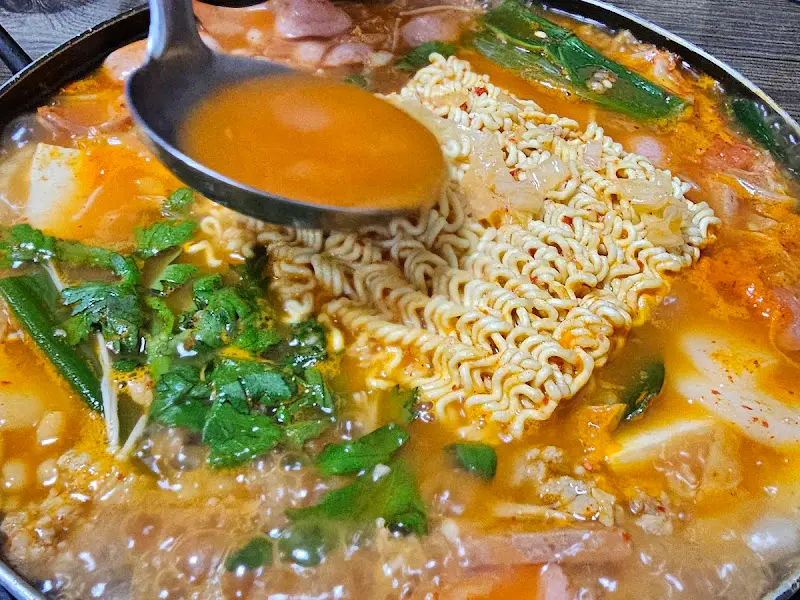 석기정 부대찌개