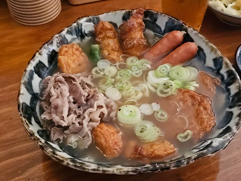 푸짐한 양을 자랑하는 모듬 오뎅탕