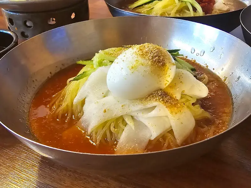 비빔밀면 클로즈업