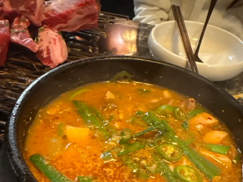 화설 내부 인테리어