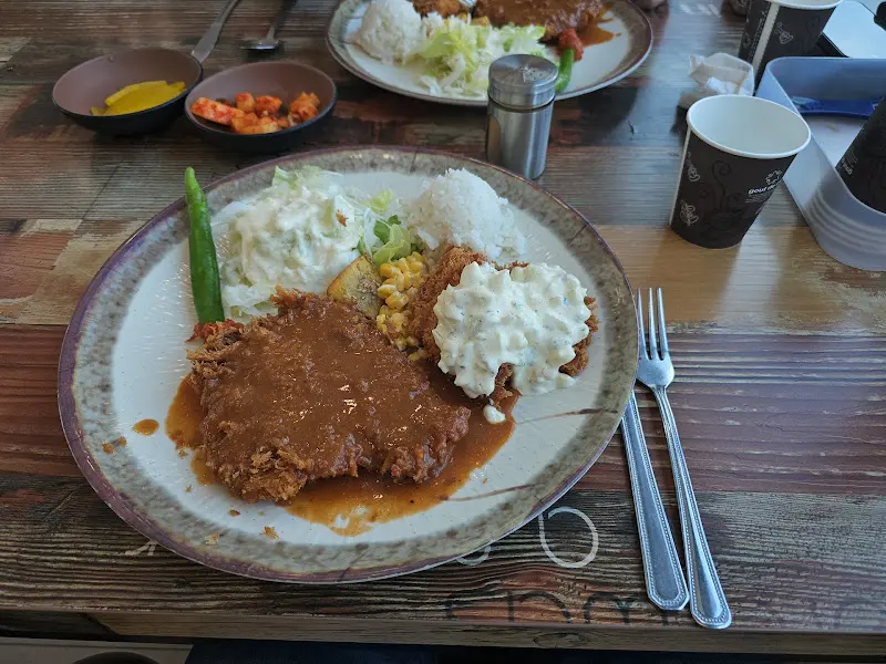 다른 테이블의 돈까스