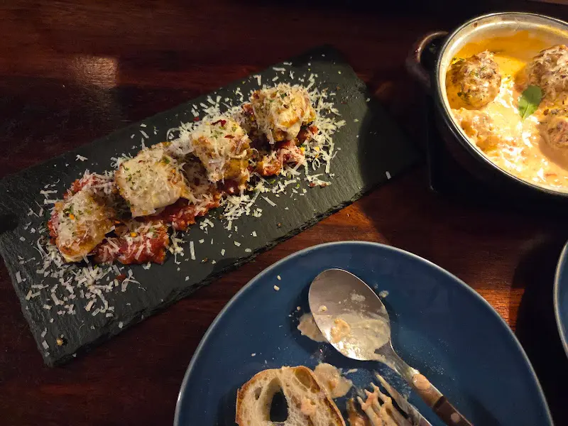 알본디가스와 빵