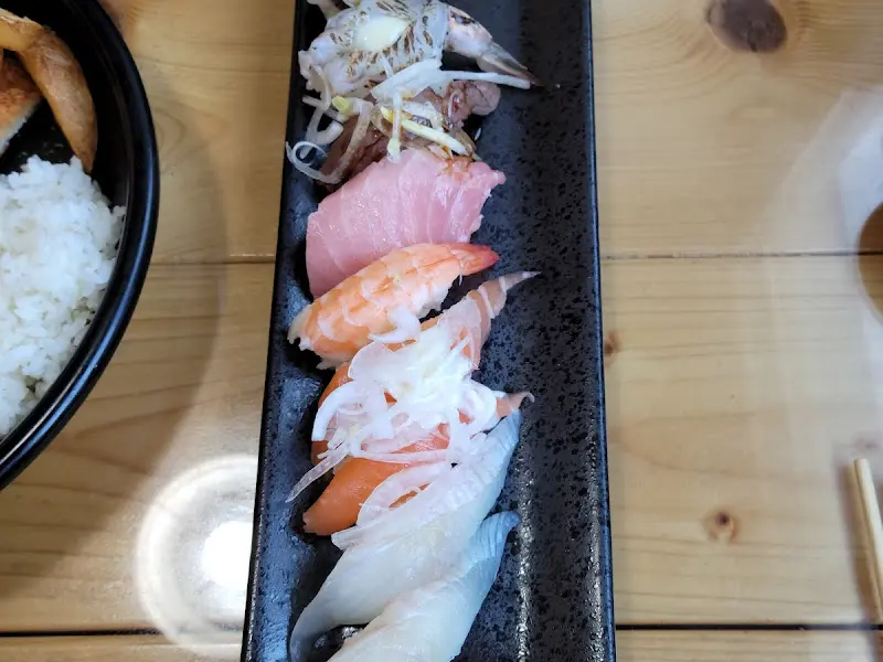 신선함이 느껴지는 풍미횟집 모듬회