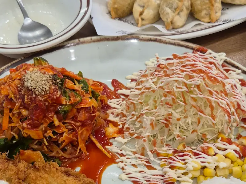 다채로운 곁들임 메뉴