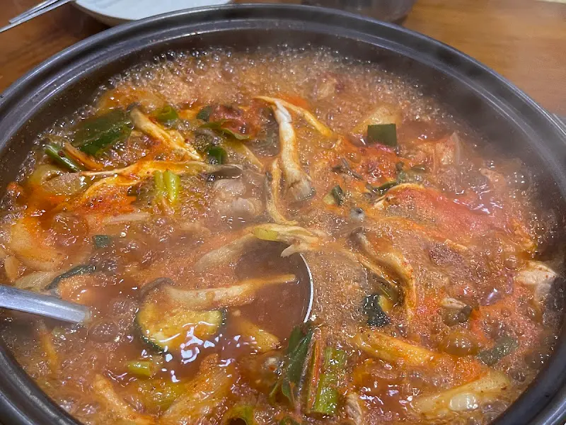 보글보글 끓는 짜글이