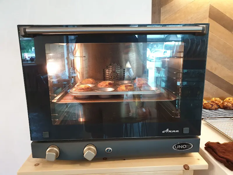 수제 빵을 굽는 오븐