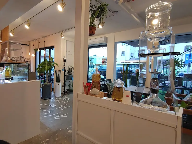 카페 내부 전경